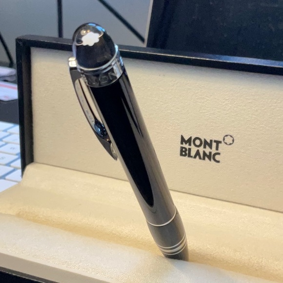 Mont Blanc Star Walker Resin ball point luxury pen - Picture 4 of 8